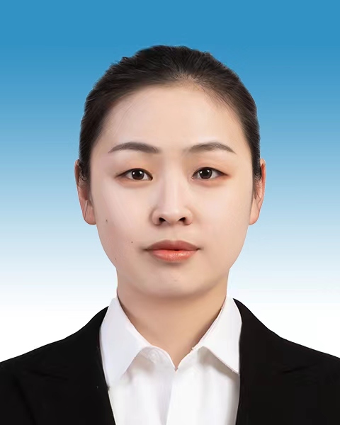 任倩倩.jpg